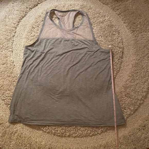 Set of 3 Athleta unstinkable tanks - Picture 4 of 5